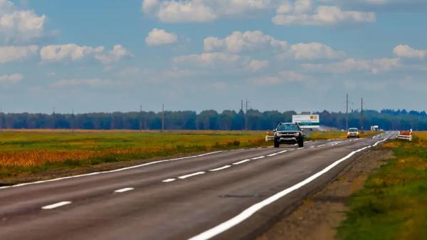 Безопасность в дальней поездке: как рассчитать оптимальное время езды за рулем без отдыха