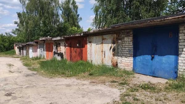 От советской привычки лучше отказаться - пять штрафов, которые ждут водителя за ремонт авто во дворе