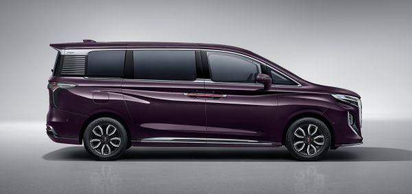 Hongqi HQ9 получил сертификацию на российском рынке Hongqi HQ9 получил сертификацию на российском рынке