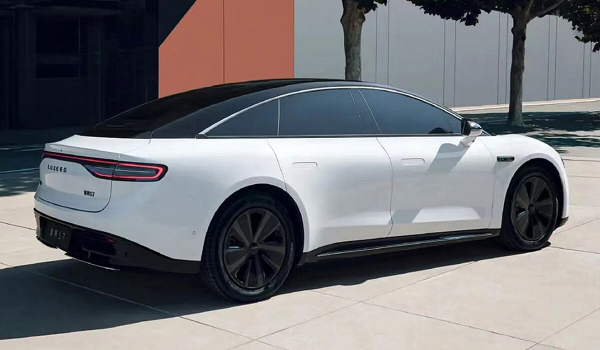 Новый кроссовер от Huawei и Chery готовится ставить рекорды продаж Новый кроссовер от Huawei и Chery готовится ставить рекорды продаж