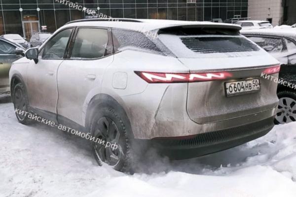 Omoda C7 заметили в России: фото с дорожных тестов