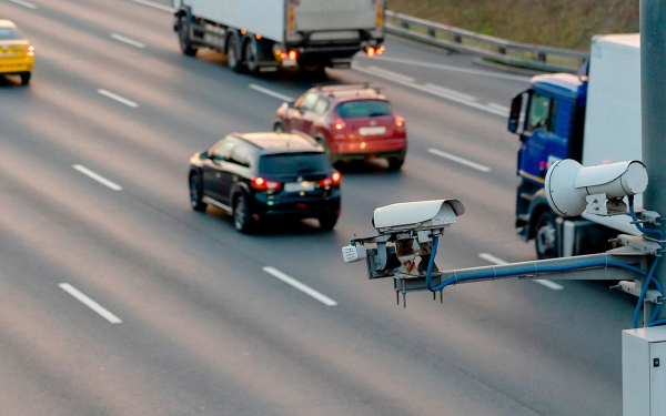 Почему на дорогах РФ стало появляться много фальшивых камер ГАИ Почему на дорогах РФ стало появляться много фальшивых камер ГАИ