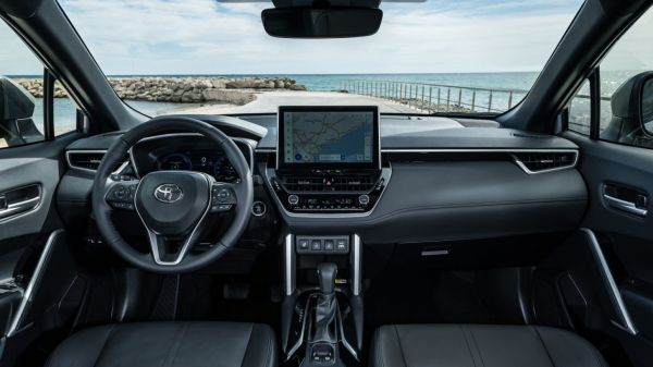 В Россию приехал кроссовер Toyota по цене LADA Vesta