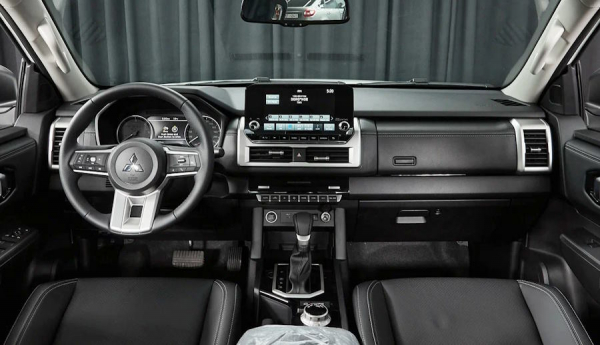 В Россию привезли пикап Mitsubishi L200 таиландской сборки В Россию привезли пикап Mitsubishi L200 таиландской сборки