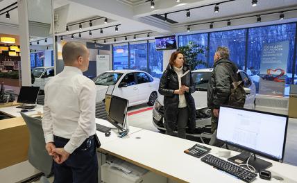 Страшная авария: продавцы легковушек влетели в копеечку Страшная авария: продавцы легковушек влетели в копеечку