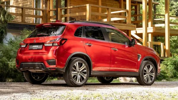 В России еще можно купить новые Mitsubishi ASX 2022 года выпуска. Цена &ndash; от 2,8 млн рублей