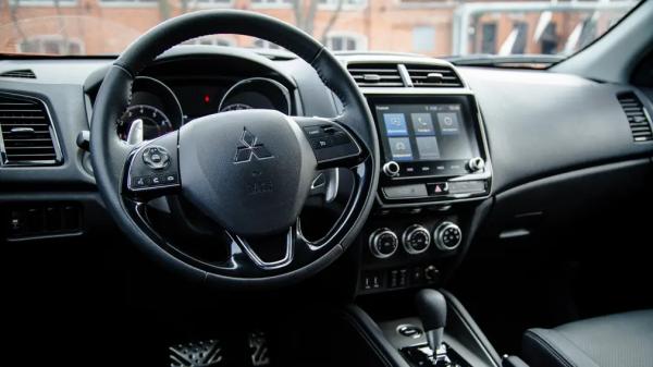 В России еще можно купить новые Mitsubishi ASX 2022 года выпуска. Цена &ndash; от 2,8 млн рублей