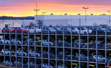 Битва автогигантов: Mitsubishi, Mazda, Nissan и Honda попали под немецкий каток Volkswagen Битва автогигантов: Mitsubishi, Mazda, Nissan и Honda попали под немецкий каток Volkswagen