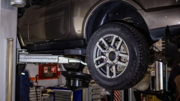 Важно учитывать множество факторов: эксперт объяснил, как точно рассчитать диапазон по замене масла в коробке передач