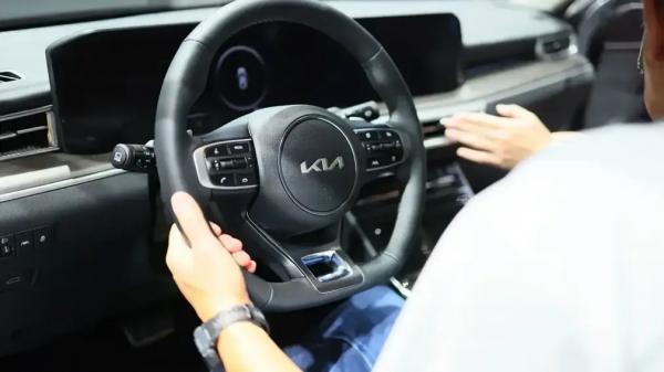 Назван главный признак опытного водителя