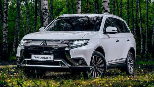 Какие подержанные автомобили выбирают в России: названы страны и модели