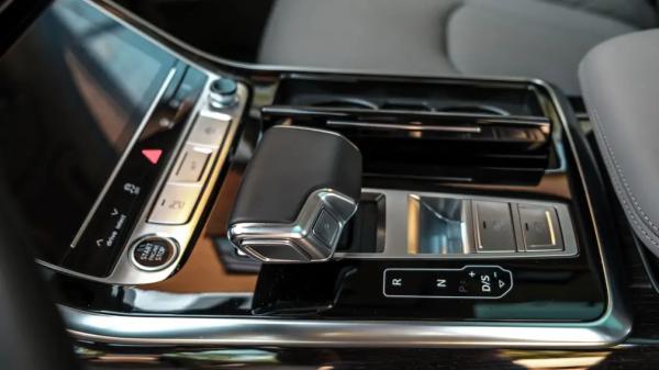 На &laquo;автомате&raquo; тоже можно: как тормозить двигателем на АКПП. Пошаговая инструкция