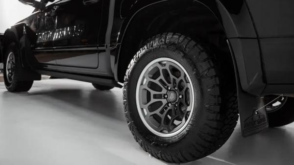 Пикап RAM 1500 получил в России экстремальную версию AT37 от Arctic Trucks