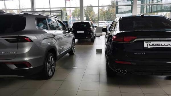 Аналитики рассказали, как упали продажи и производство новых авто в 2025 году