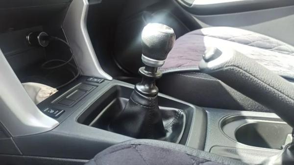 Механики будут рады: трюк, который делают почти все водители, ведет к дорогостоящему ремонту